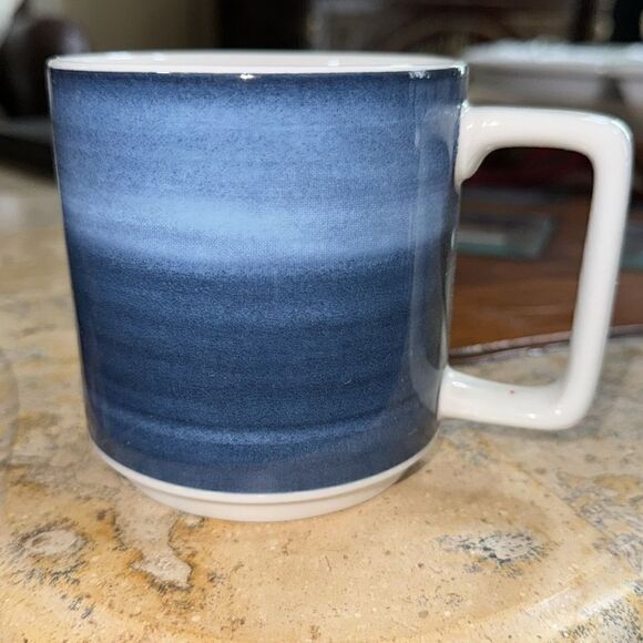 NWT Noritake ColorStax Ombre Indigo 16 fl. oz. Blue Porcelain Mugs (Set of 4 - Picture 3 of 5